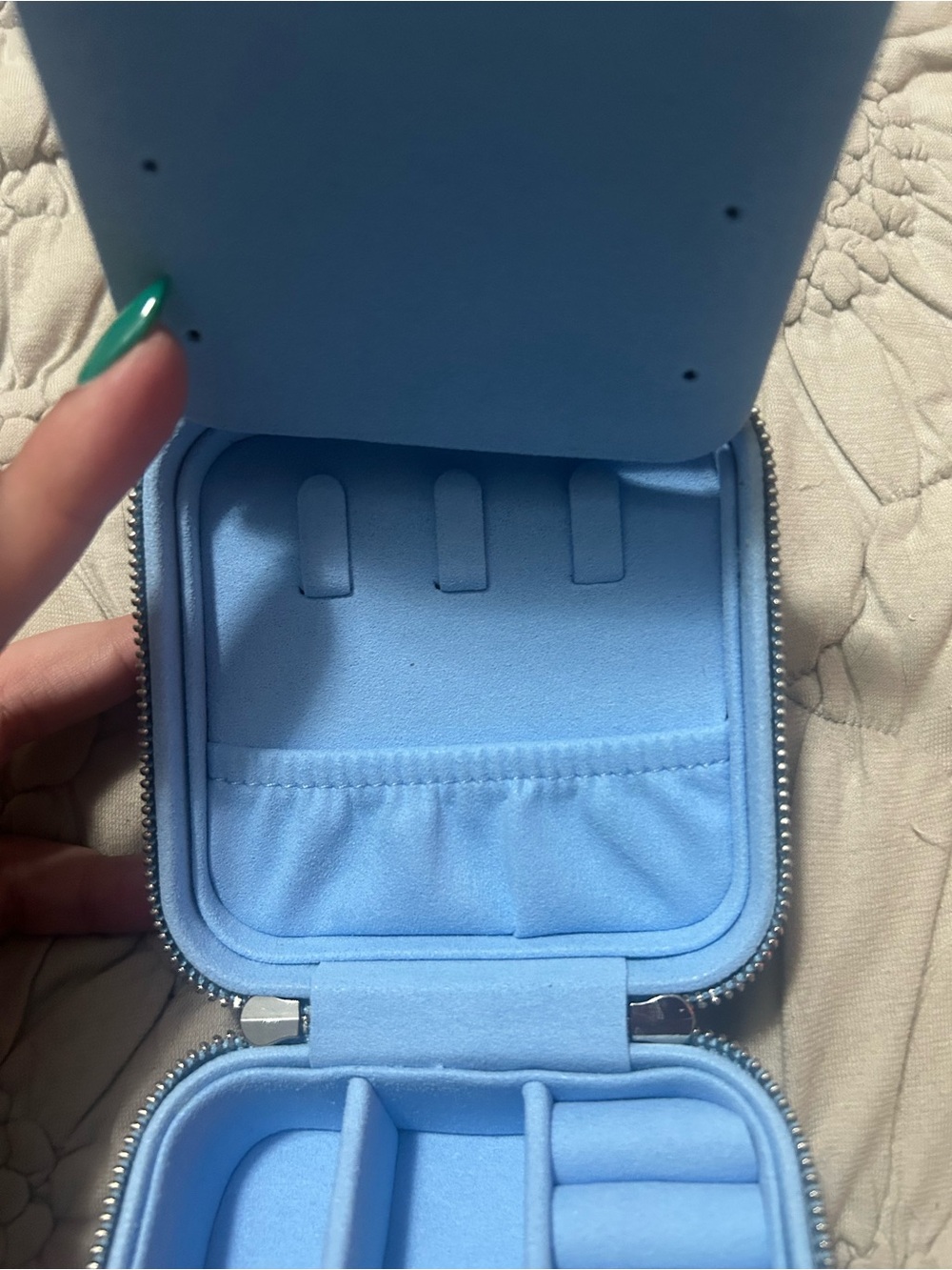 NEW Swarovski Blue Jewelry Travel Case with Embossed Logo - Picture 4 of 6